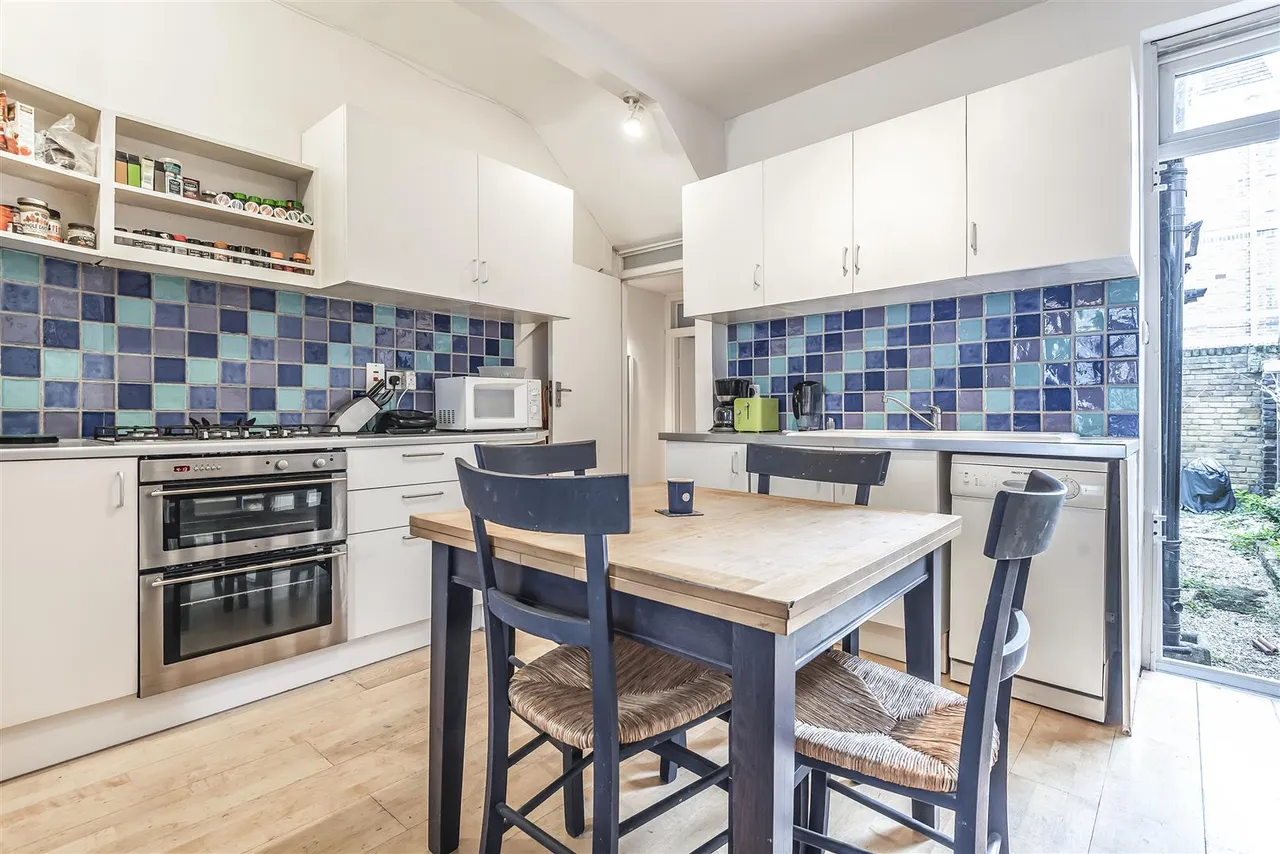 1 bed flat to rent, Weiss Road, Putney, SW15
