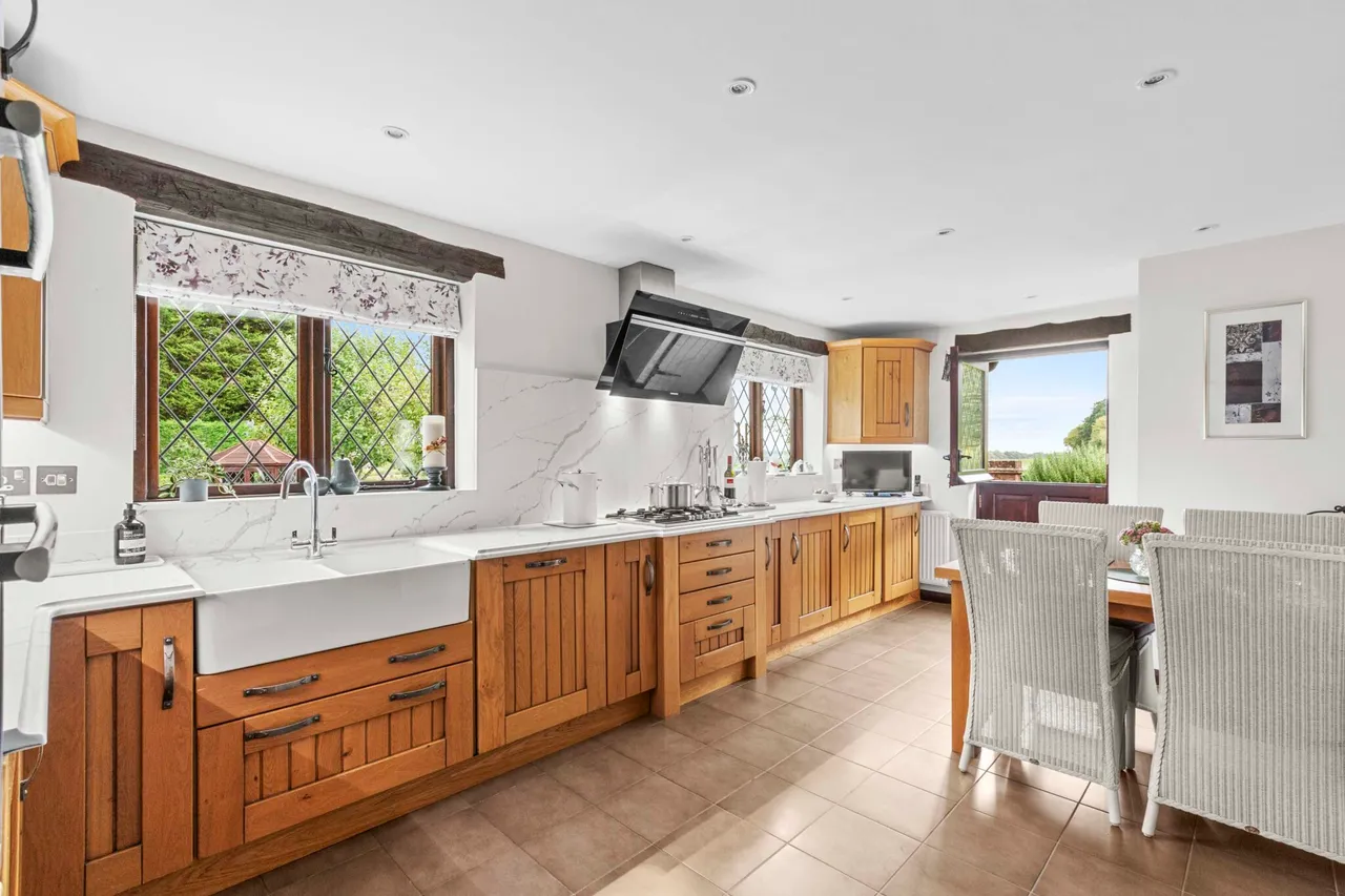 Church Lane, Naphill, HP14, photo 10