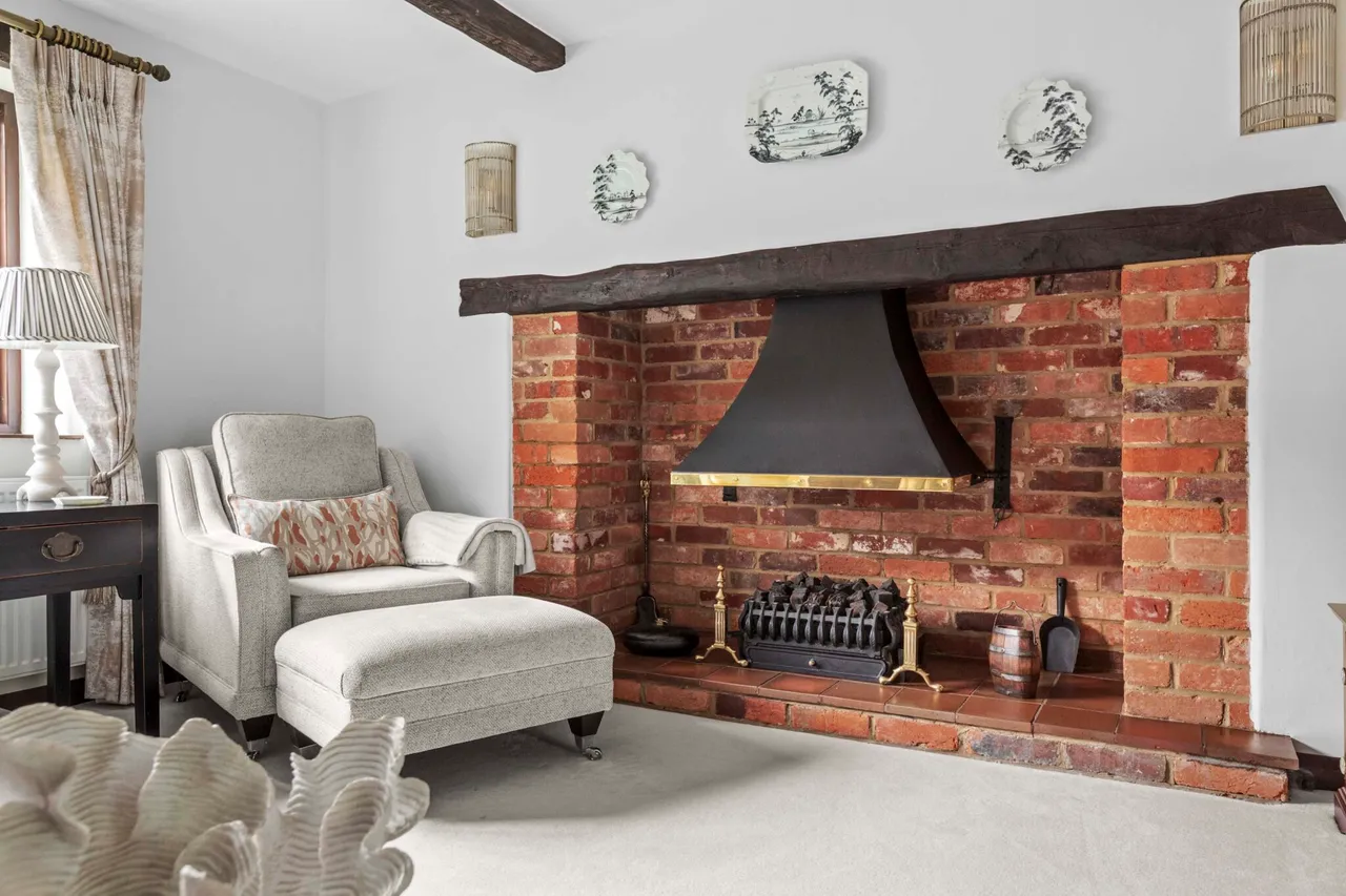 Church Lane, Naphill, HP14, photo 6