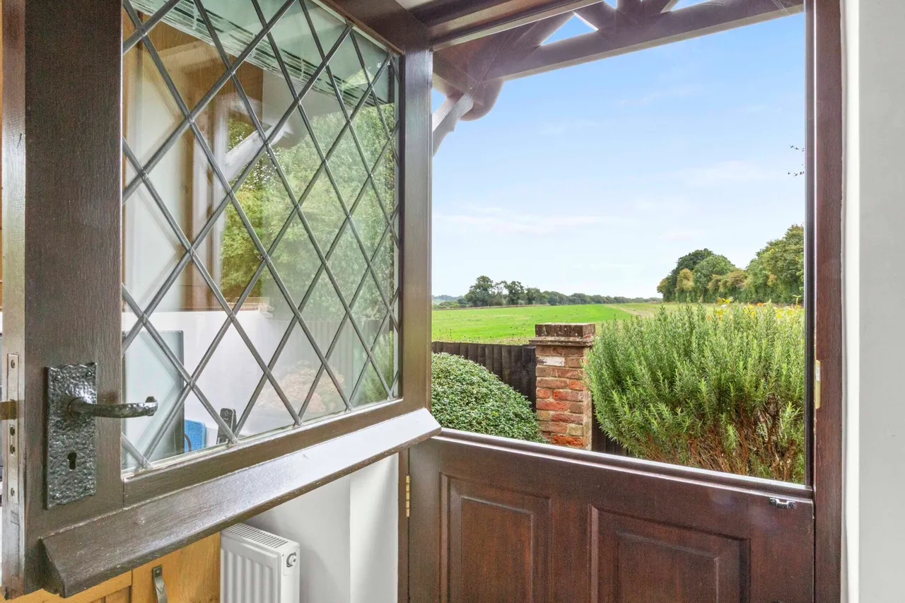 Church Lane, Naphill, HP14, photo 11