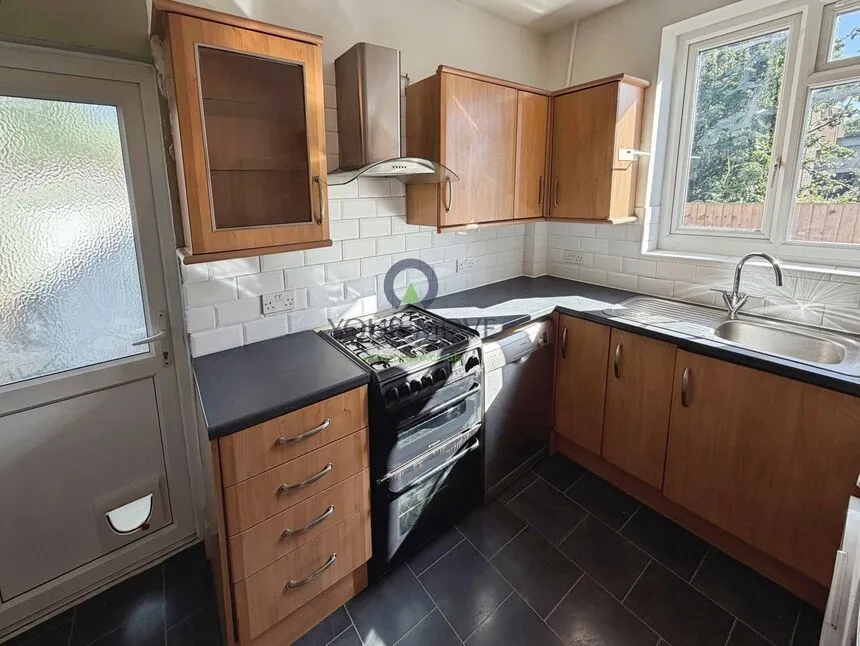 Benhill Wood Road, Sutton, SM1, photo 6
