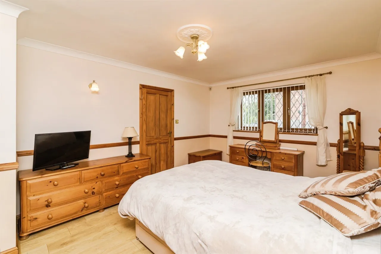 Oulton Street, Oulton, NR32, photo 11