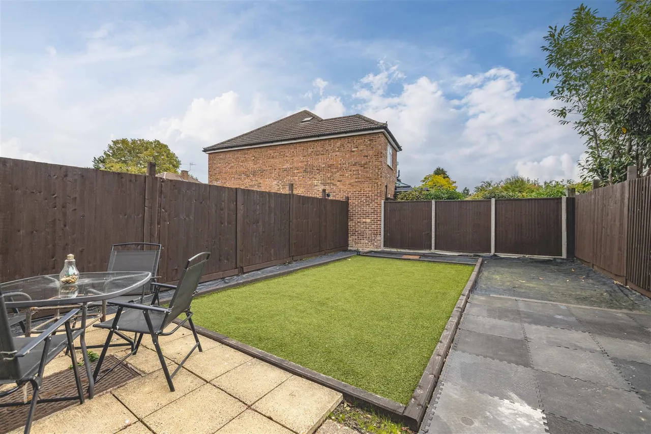 Smiths Lane, Windsor, Berkshire, SL4 5PG, photo 23
