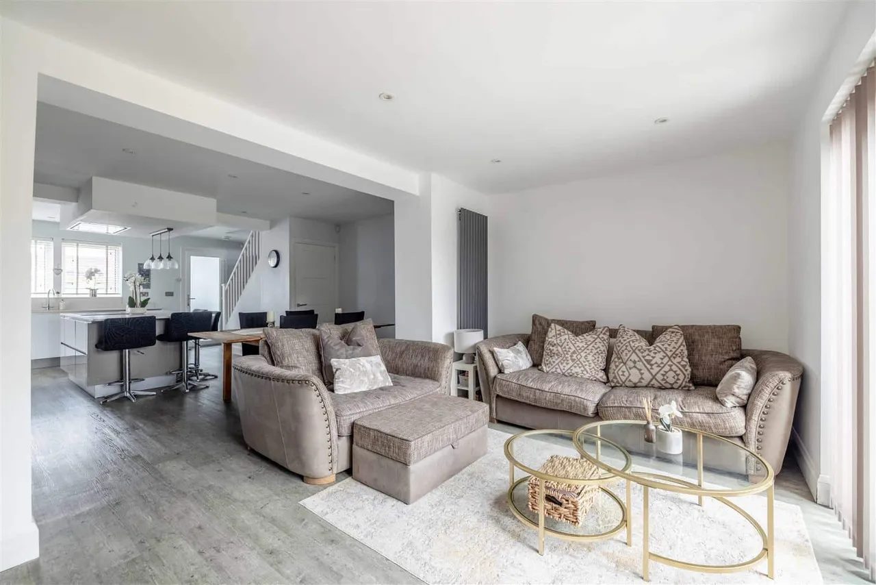 Smiths Lane, Windsor, Berkshire, SL4 5PG, photo 12