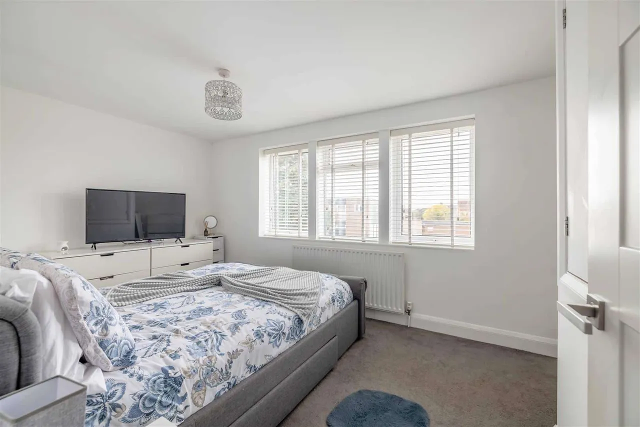 Smiths Lane, Windsor, Berkshire, SL4 5PG, photo 15