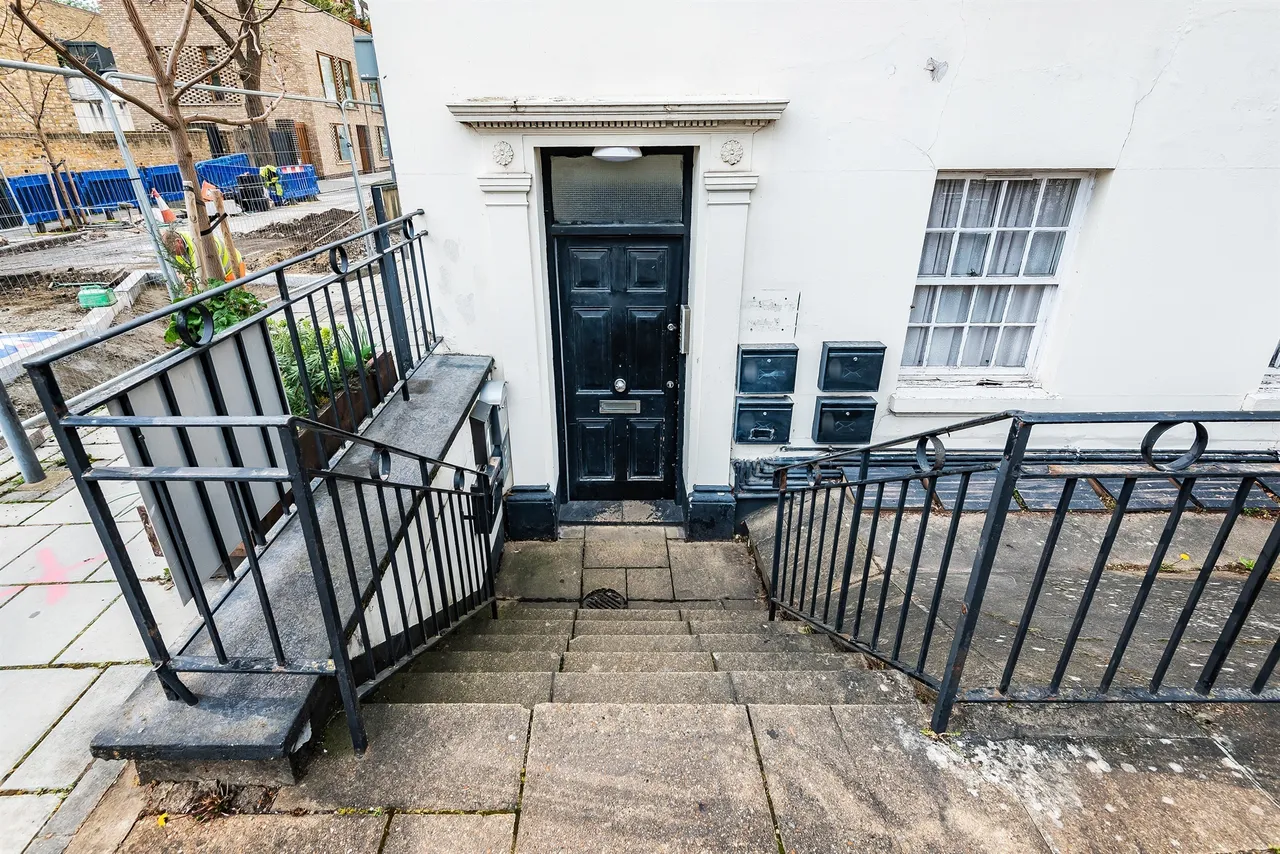 1 bed flat for sale — Clapham Road, London