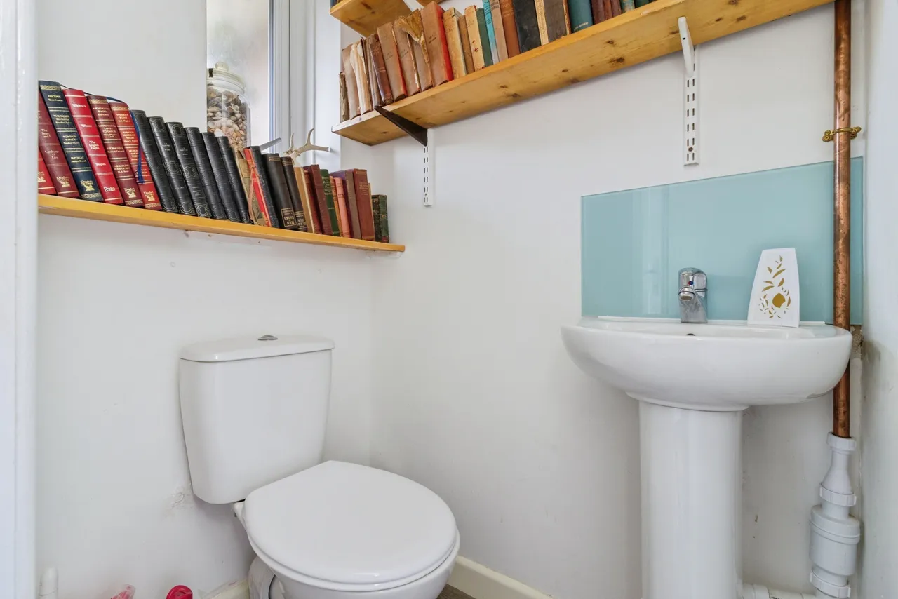 Orchard Way, Crediton, EX17, photo 16