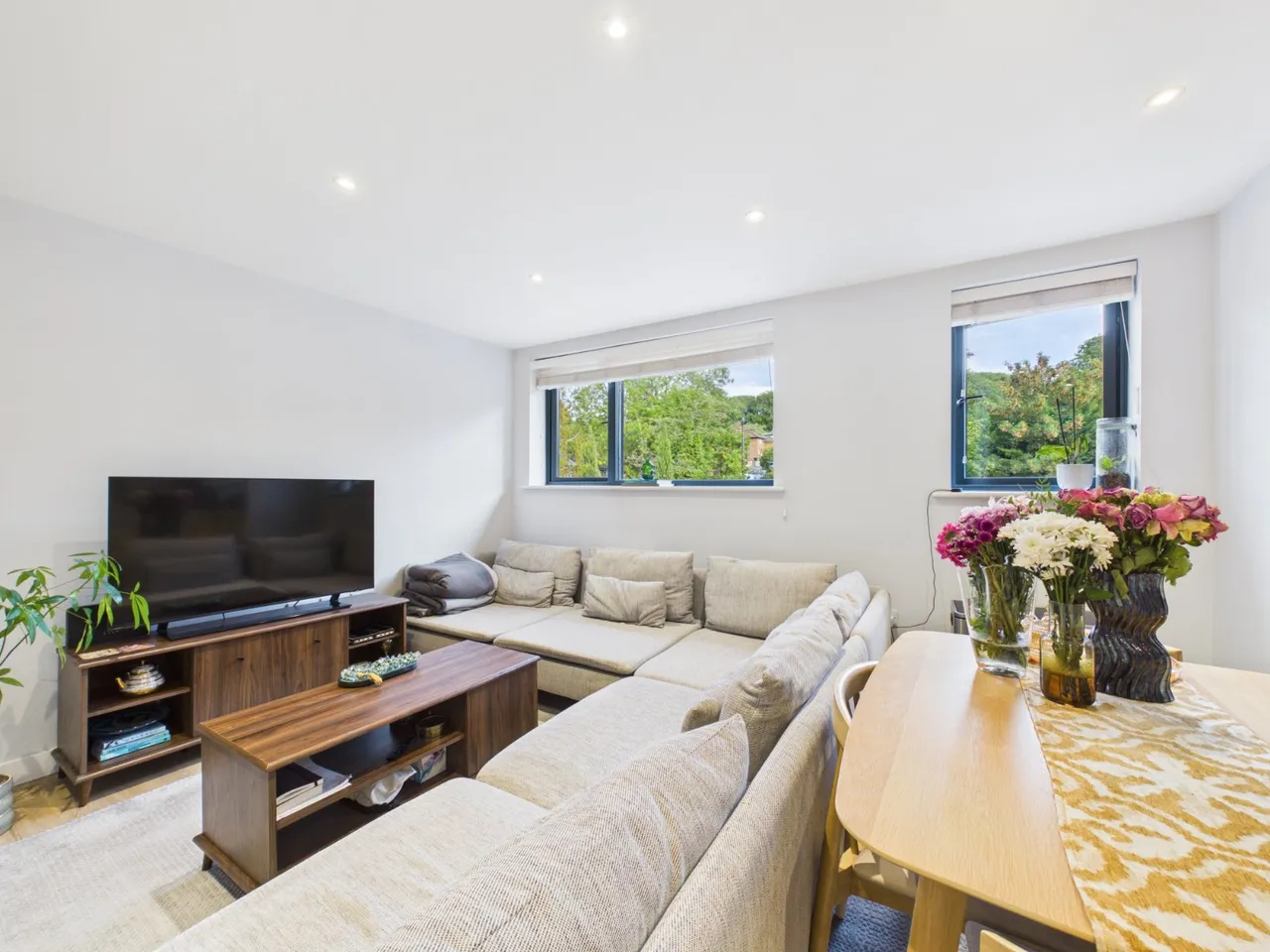 Brookfield Road, Wooburn Green, photo 6