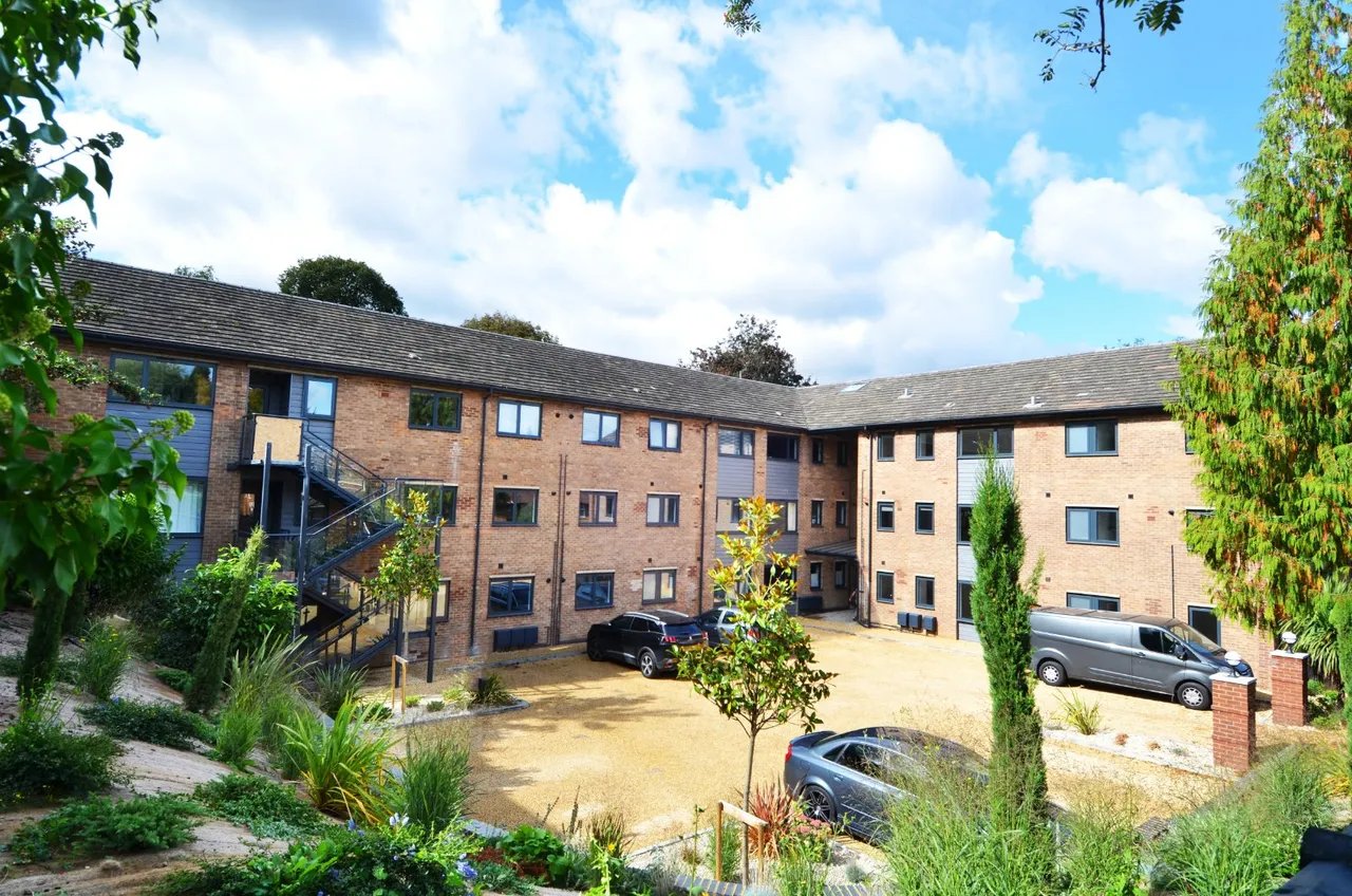 Brookfield Road, Wooburn Green, photo 17