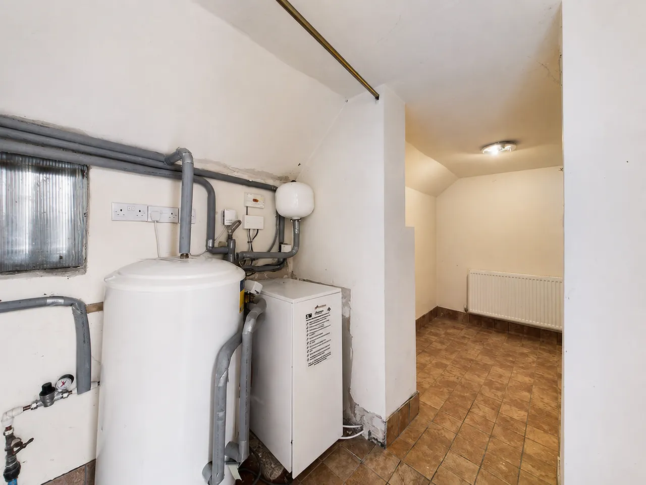 Bryn Estyn Road, Wrexham, LL13, photo 15