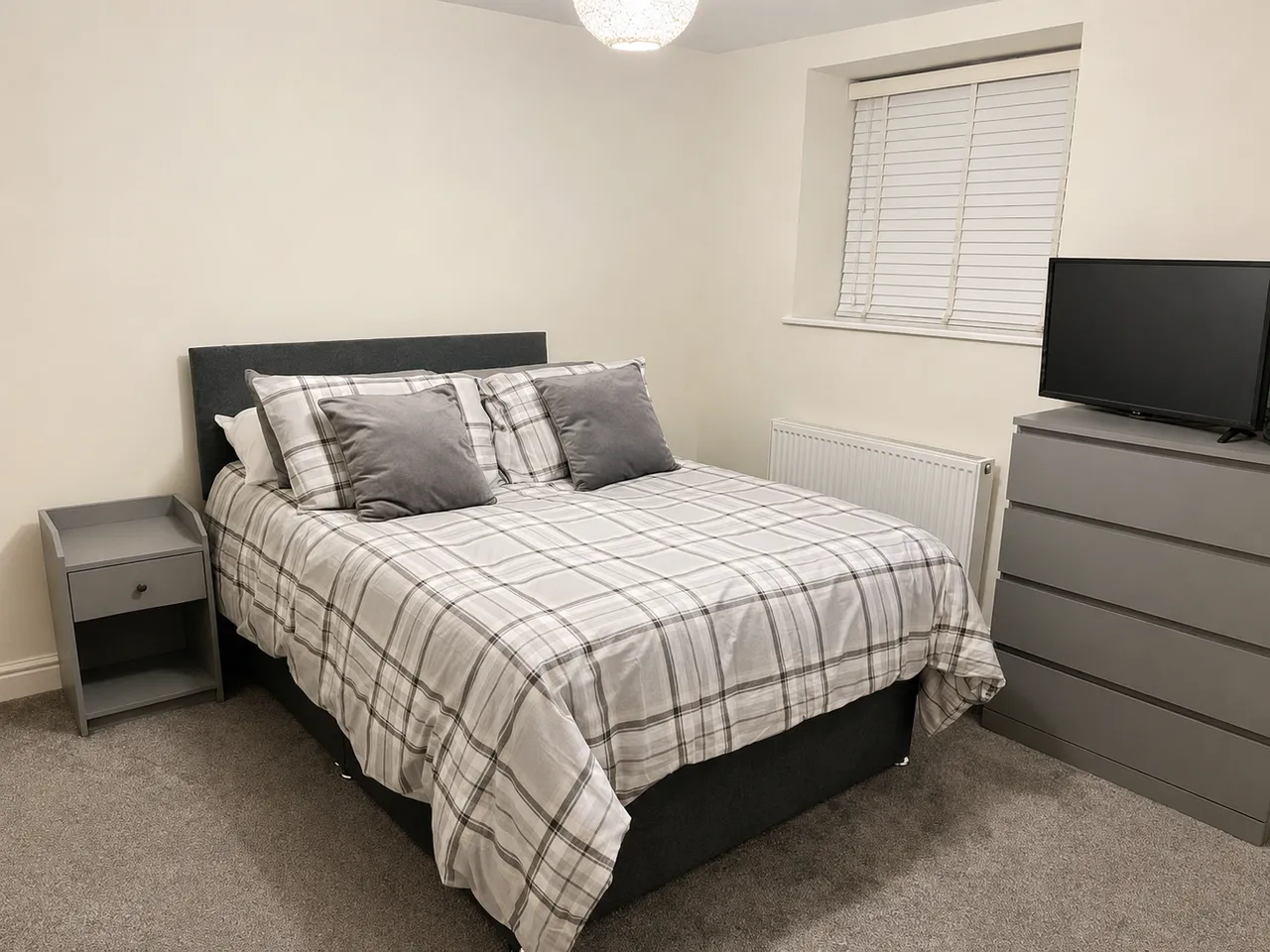 Bryn Estyn Road, Wrexham, LL13, photo 10