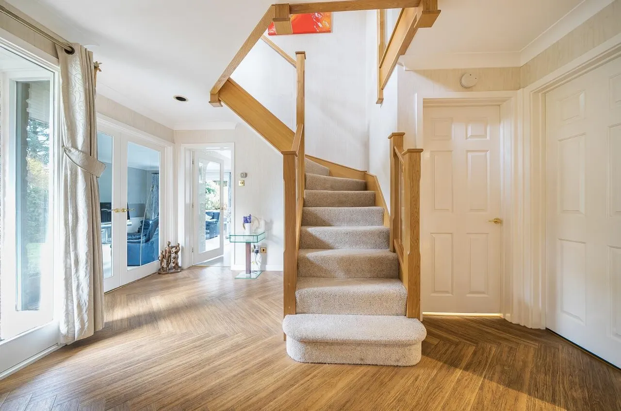 Bridleway Close, Epsom, KT17 3DY, photo 4