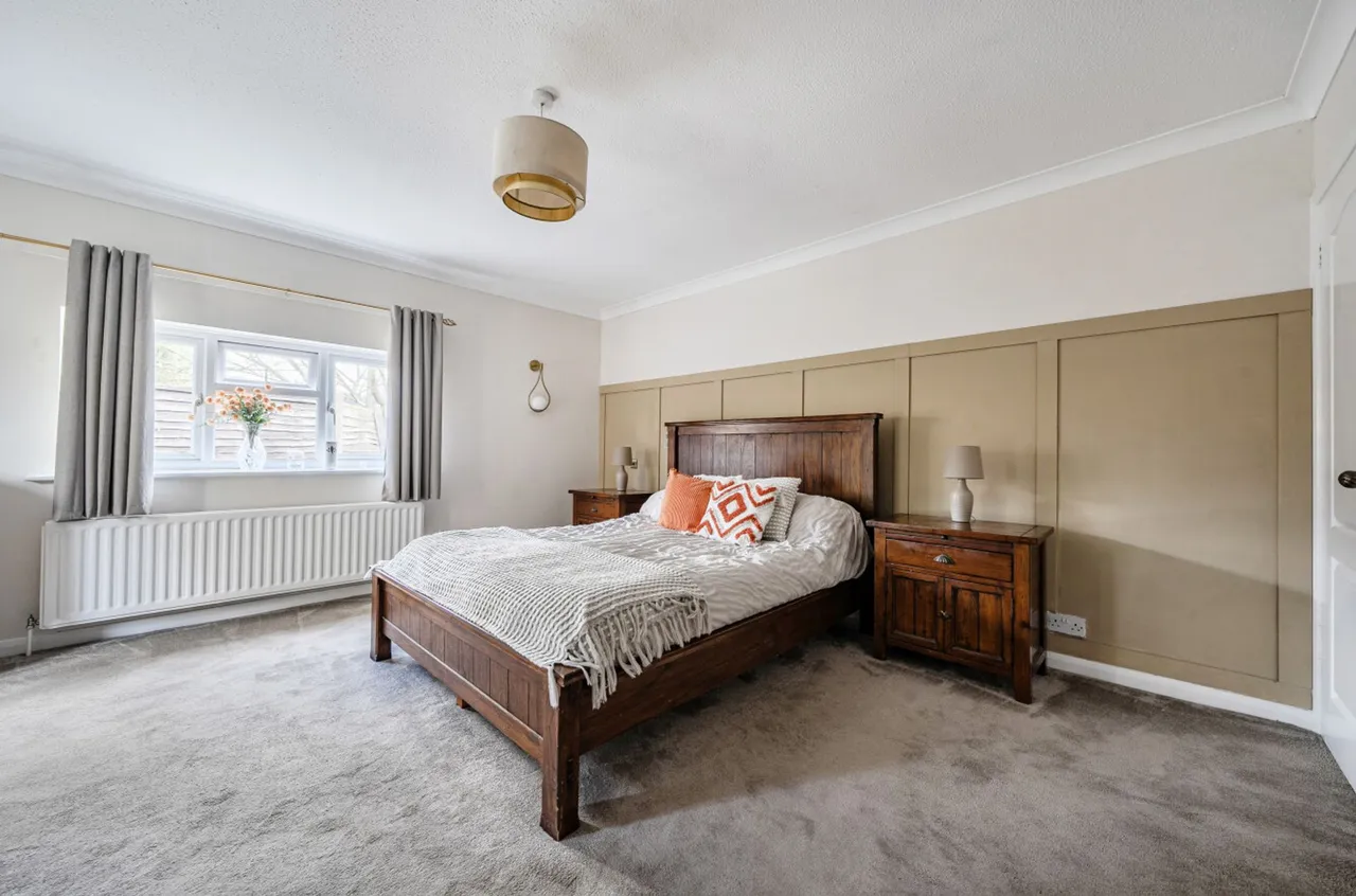 Fontwell Avenue, Eastergate, PO20, photo 20