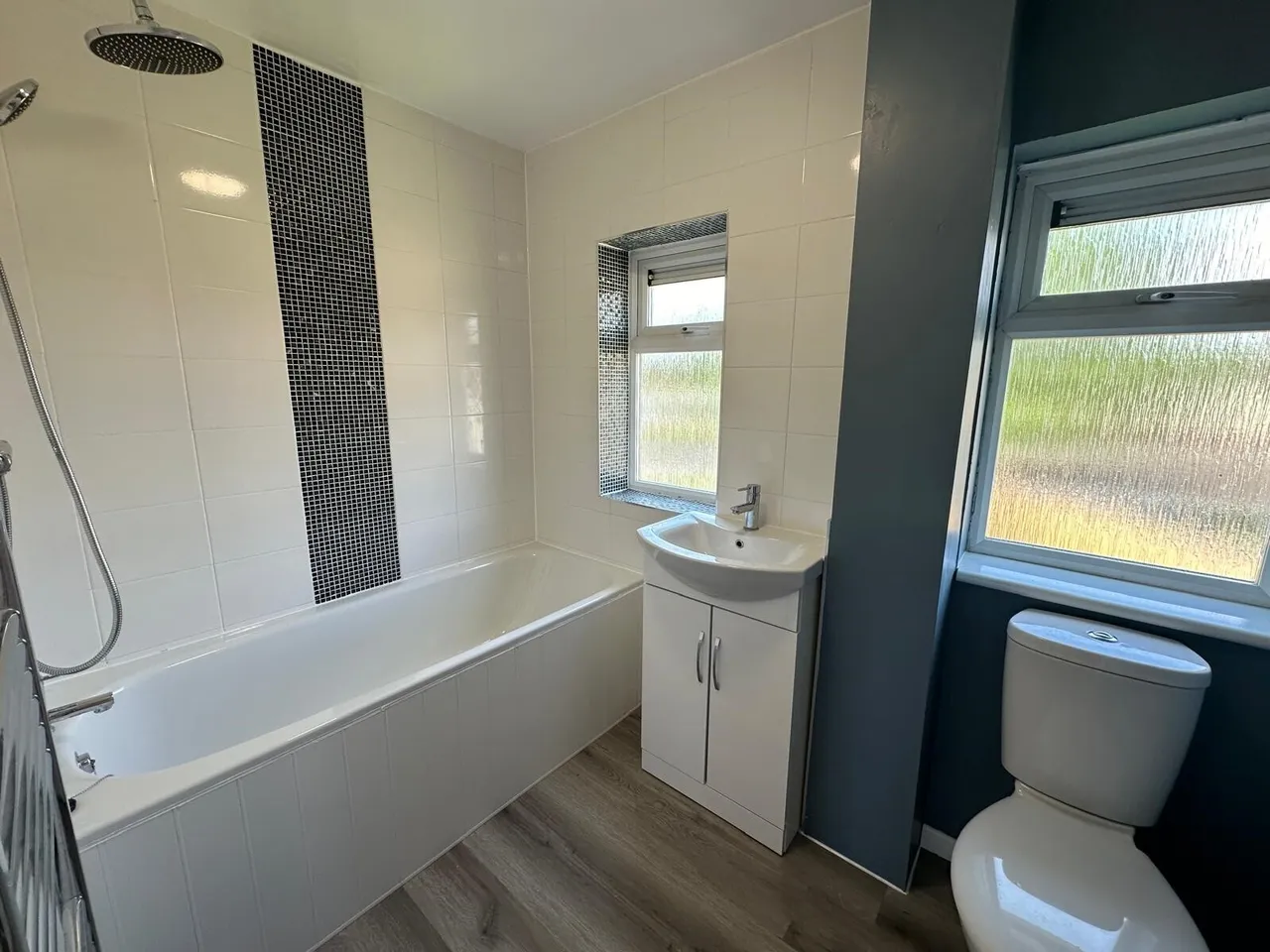 Churchill Way, SN13, photo 8