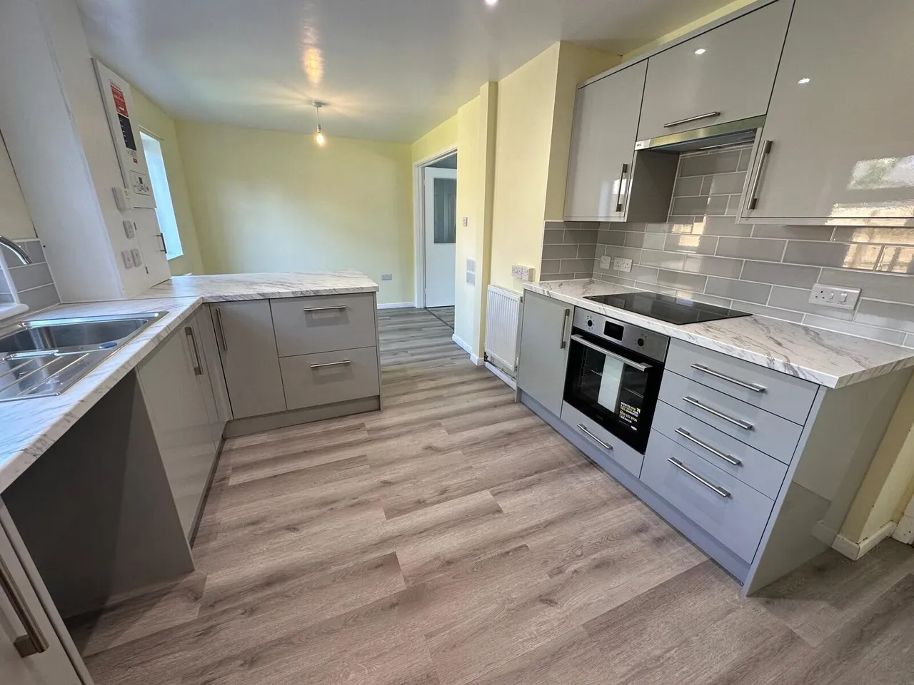 Churchill Way, SN13, photo 11