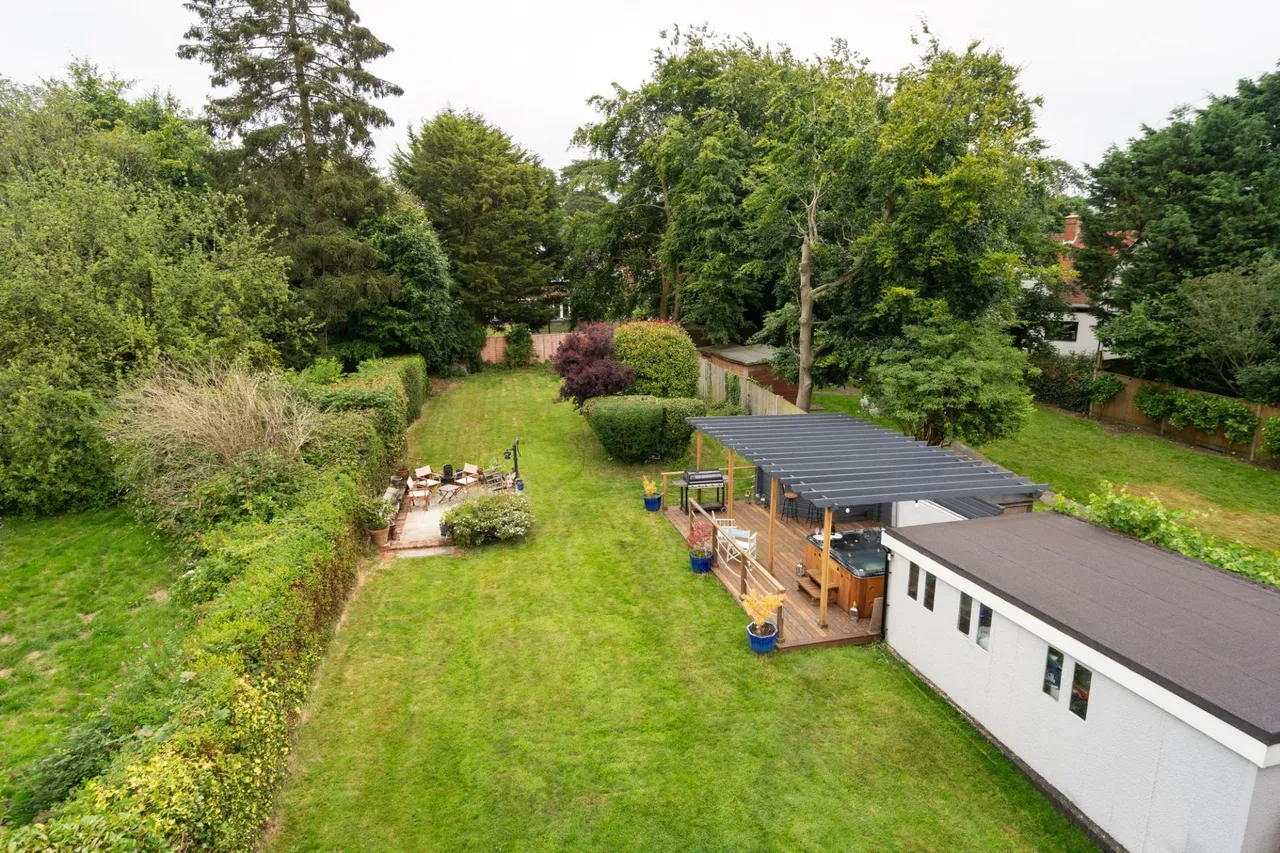 Essendene Road, Caterham, CR3, photo 3