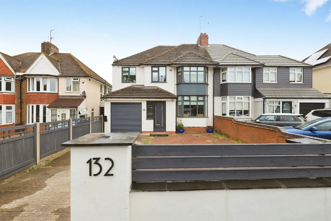 4 bed house for sale — Stourport Road, KIDDERMINSTER