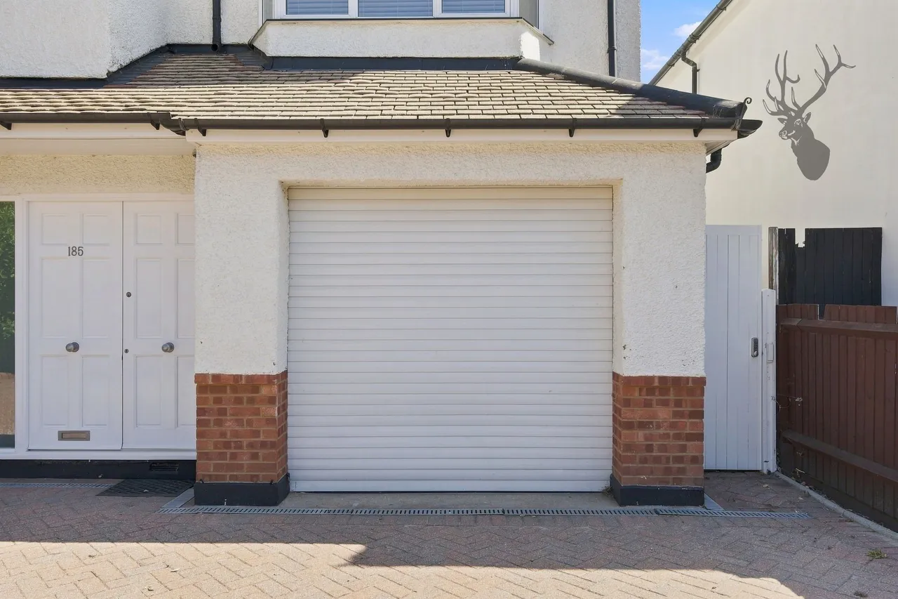 Englands Lane, Loughton, IG10, photo 24