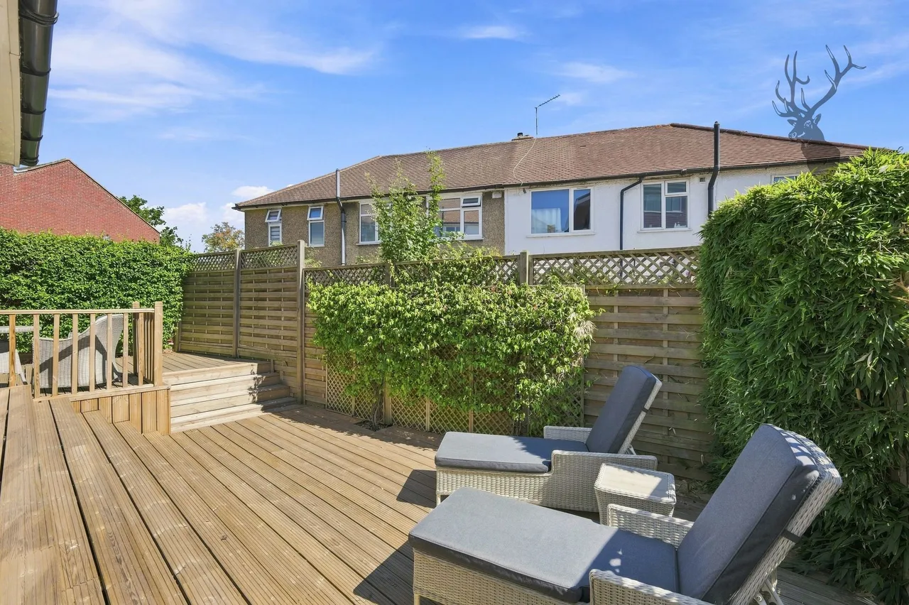 Englands Lane, Loughton, IG10, photo 22
