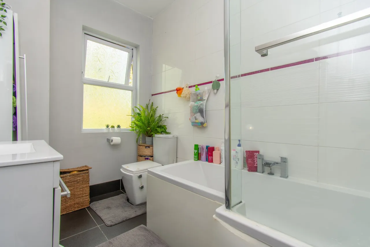 Bushloe End, Wigston, LE18, photo 10