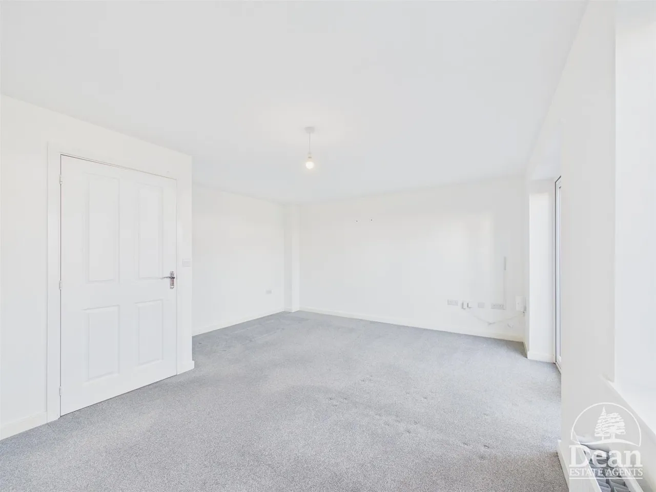 Linnett Court, Lydney, photo 5