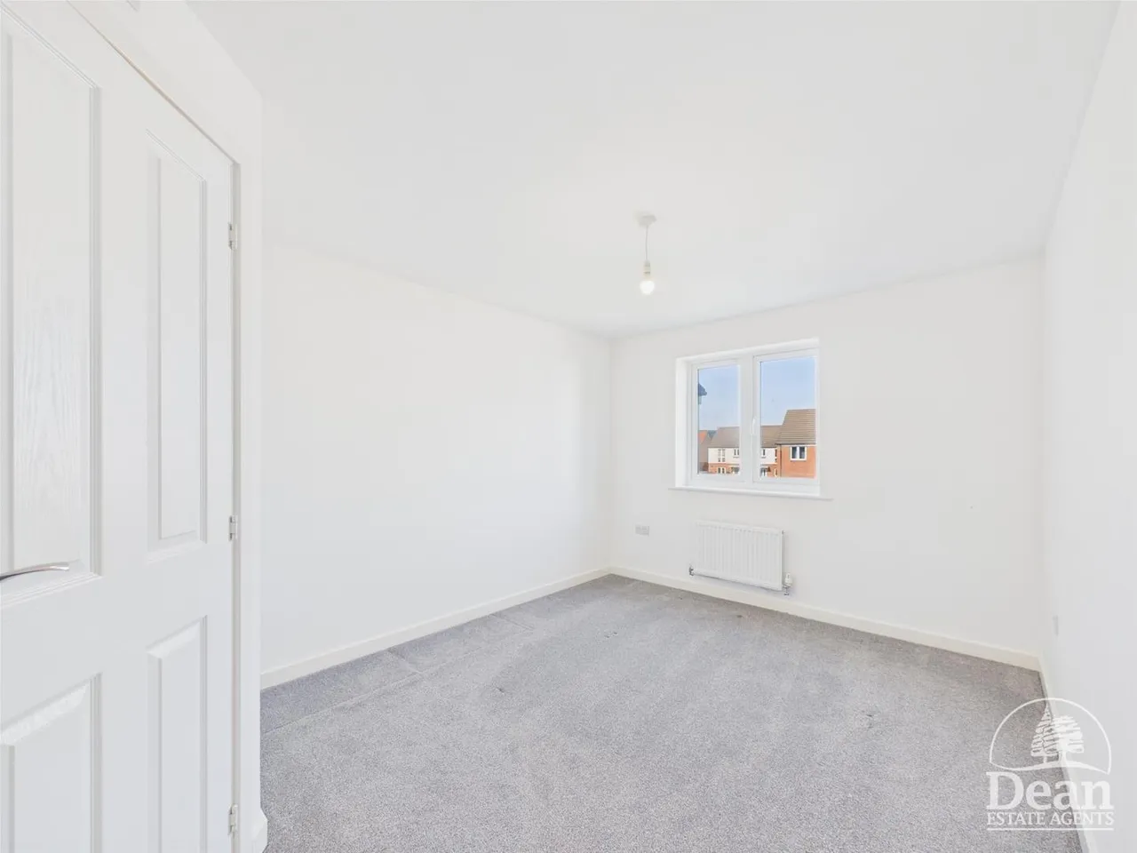 Linnett Court, Lydney, photo 6