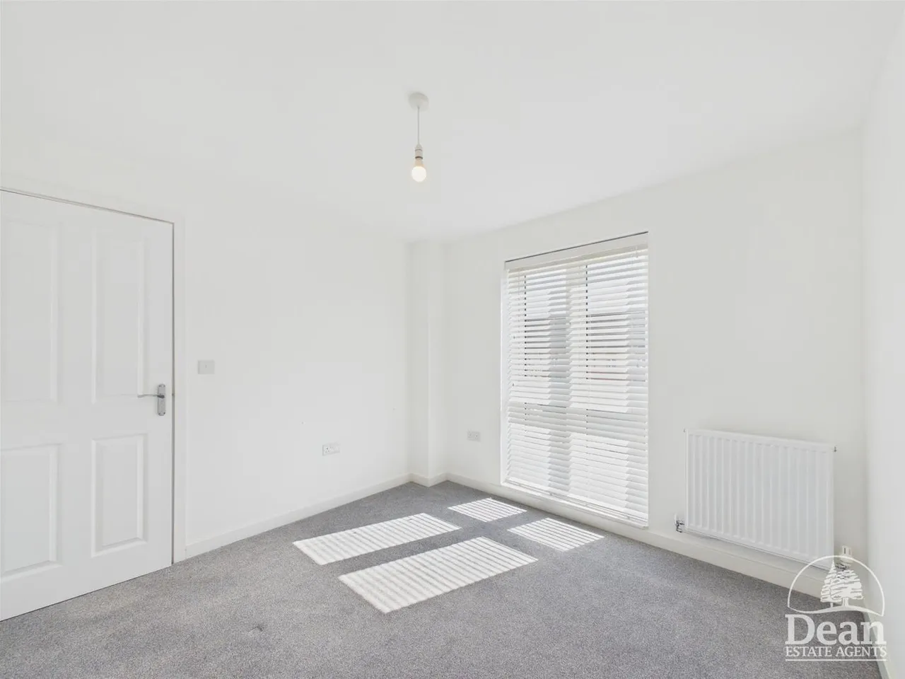 Linnett Court, Lydney, photo 8