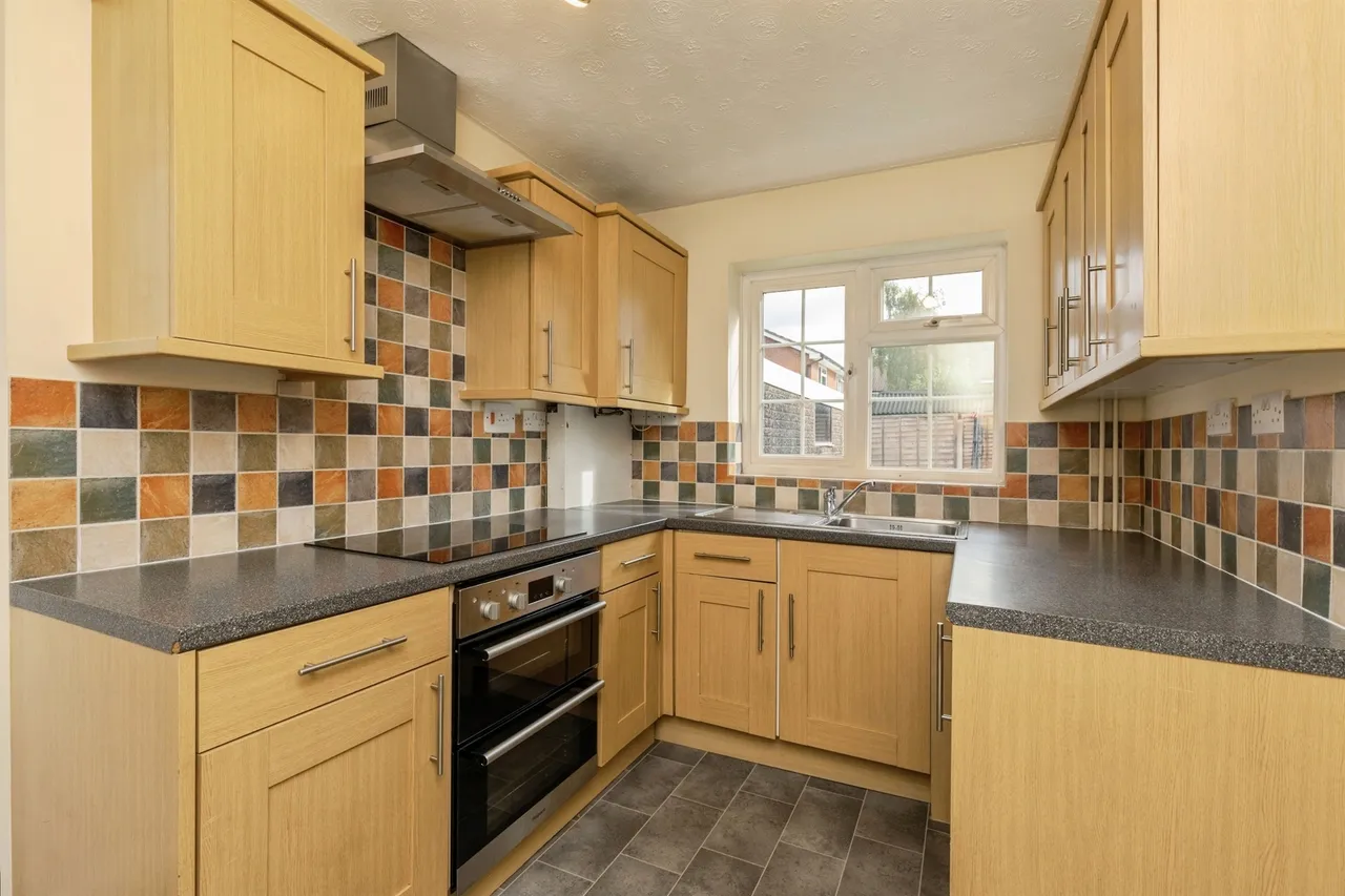 Longs Drive, Yate, BS37, photo 14