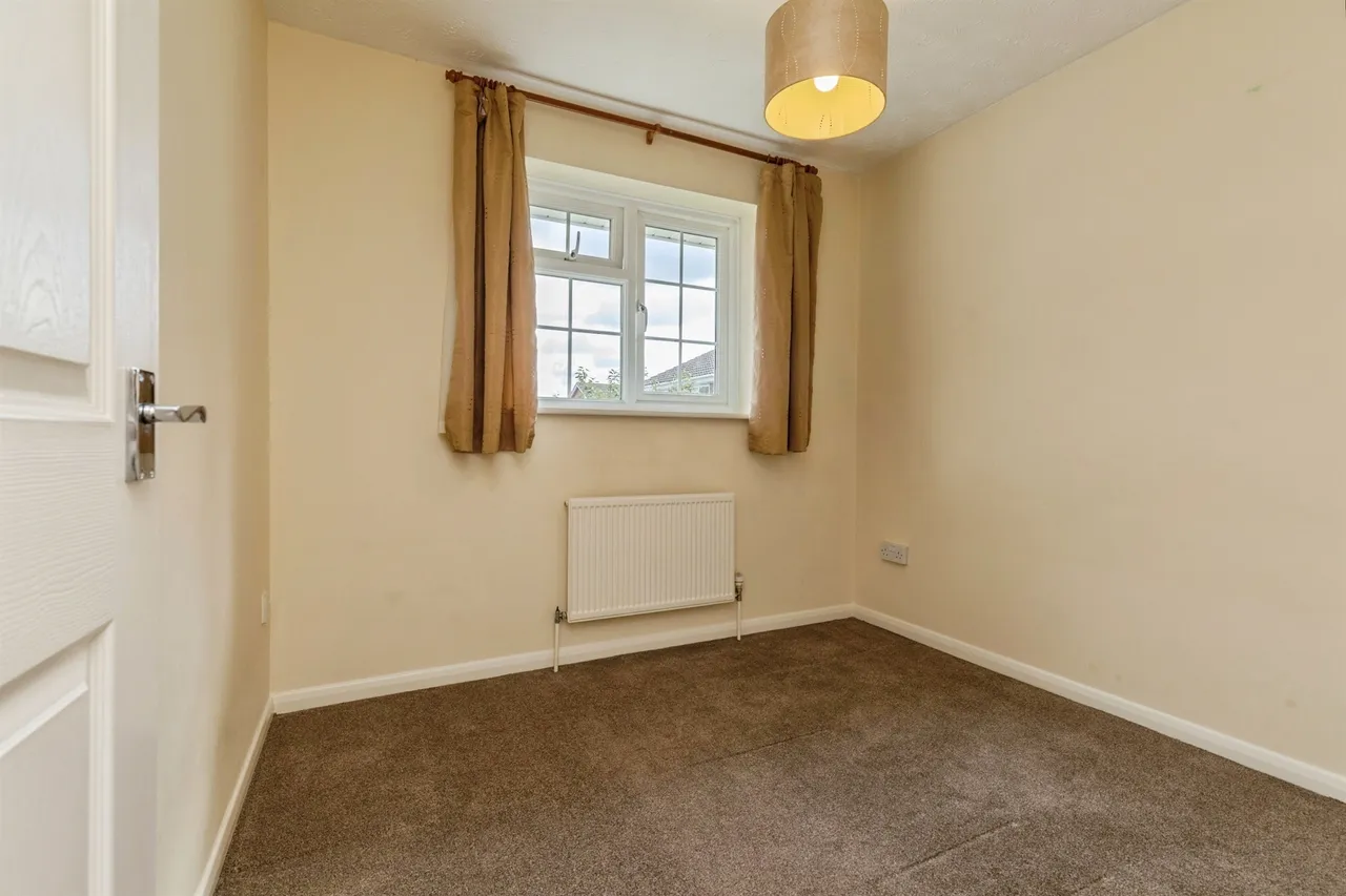Longs Drive, Yate, BS37, photo 10