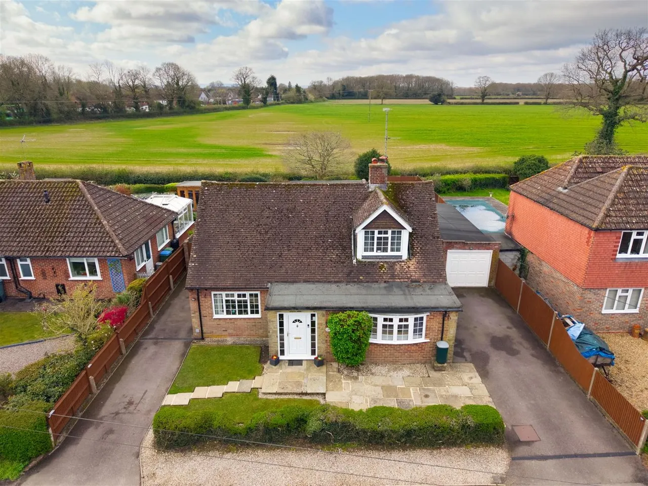 New Road, Horsham, West Sussex RH13 9AU, photo 4