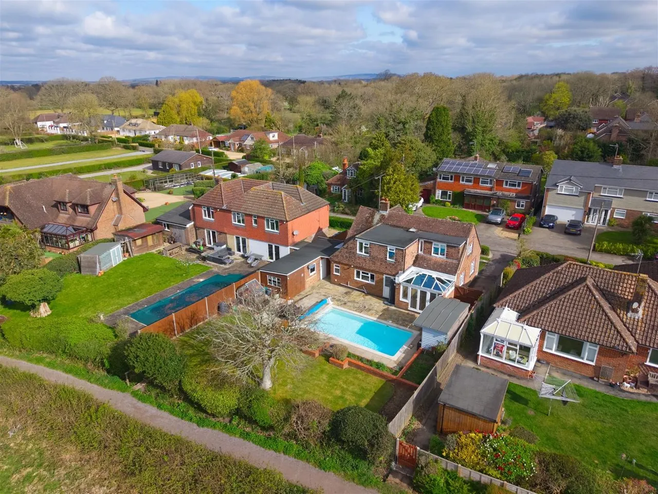 New Road, Horsham, West Sussex RH13 9AU, photo 6