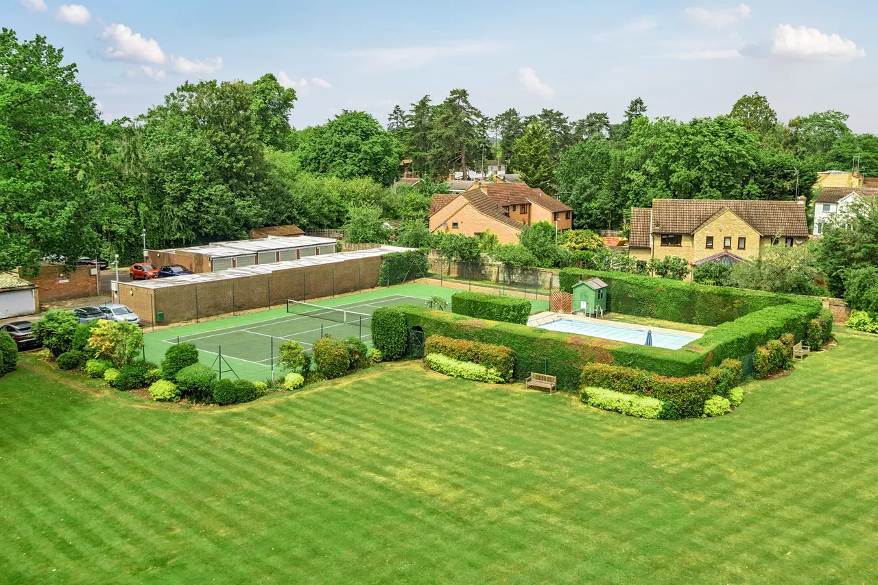Ray Mead Road, Maidenhead, SL6, photo 2