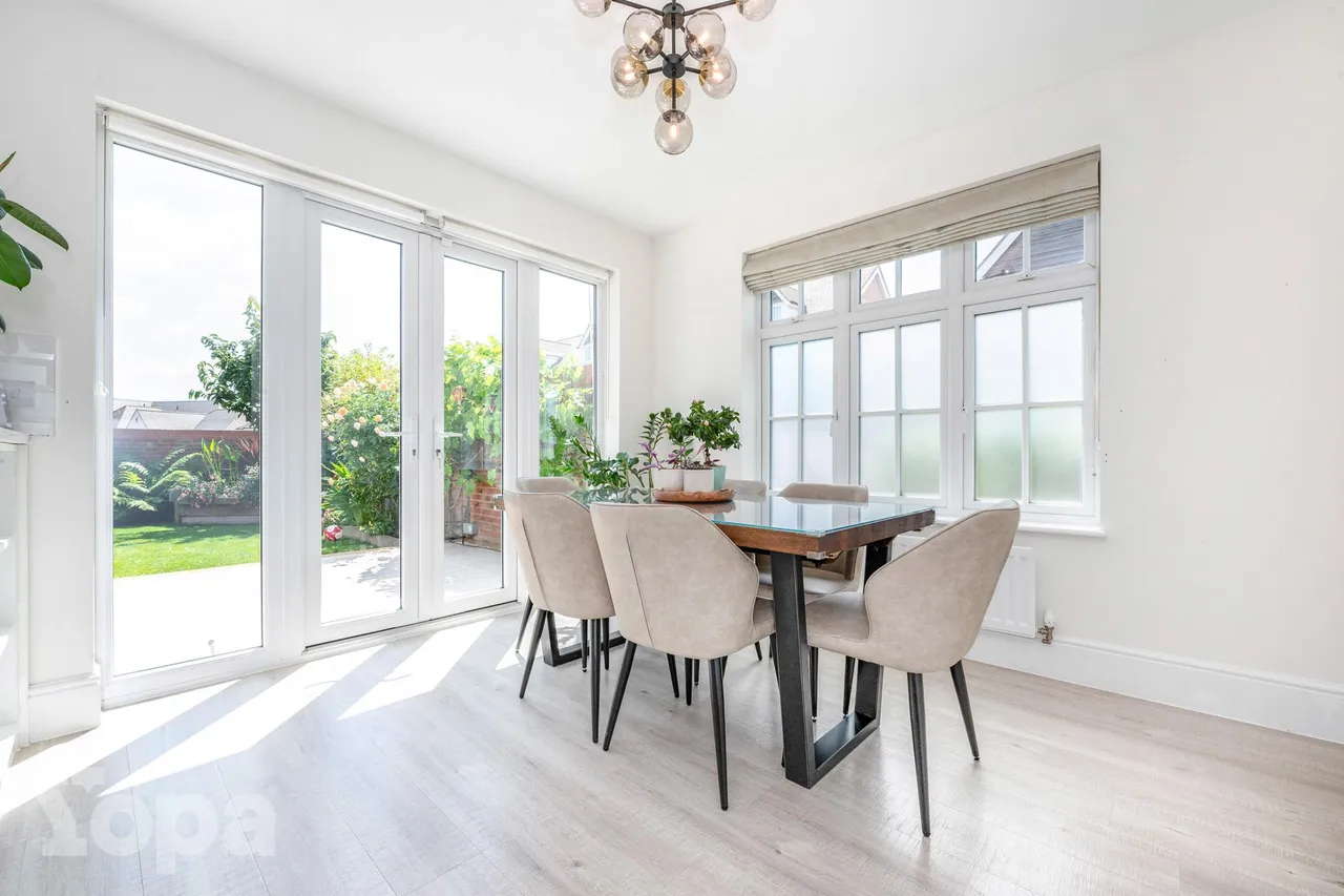 Emmeline Avenue, Swanscombe, DA10, photo 8