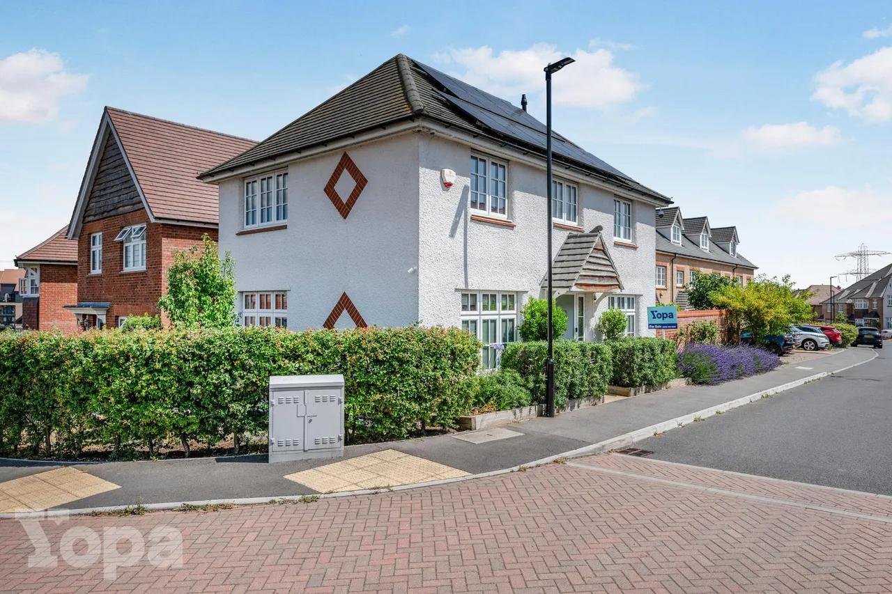 Emmeline Avenue, Swanscombe, DA10, photo 22
