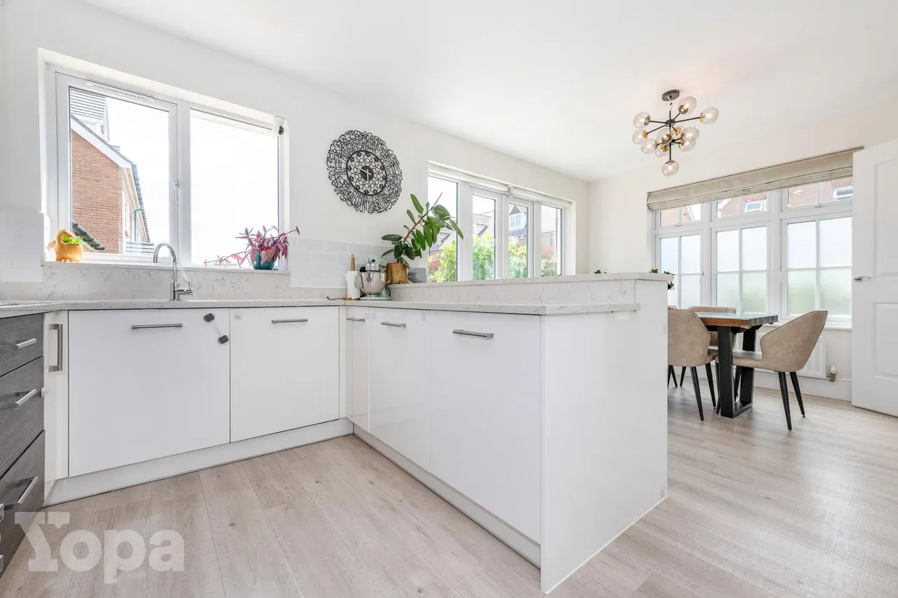 Emmeline Avenue, Swanscombe, DA10, photo 7