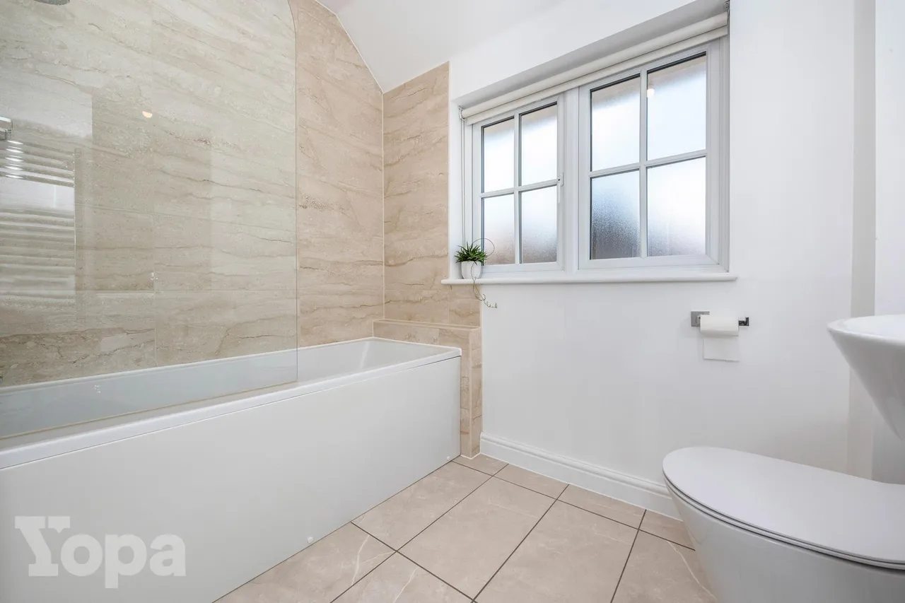 Emmeline Avenue, Swanscombe, DA10, photo 18