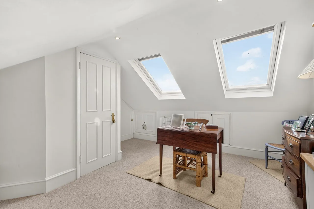 Charles Street, Barnes, SW13, photo 9