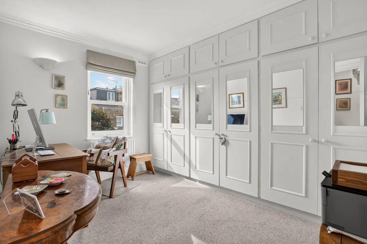 Charles Street, Barnes, SW13, photo 8