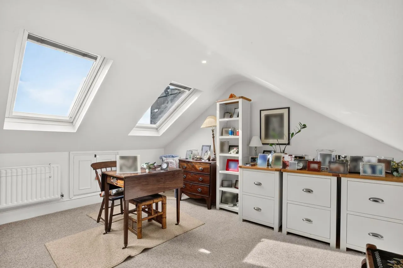 Charles Street, Barnes, SW13, photo 10