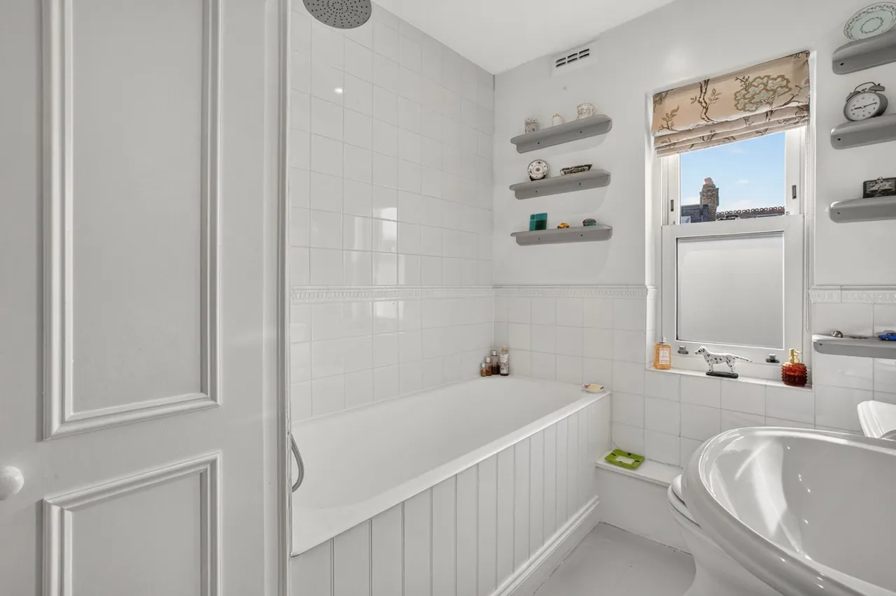 Charles Street, Barnes, SW13, photo 7