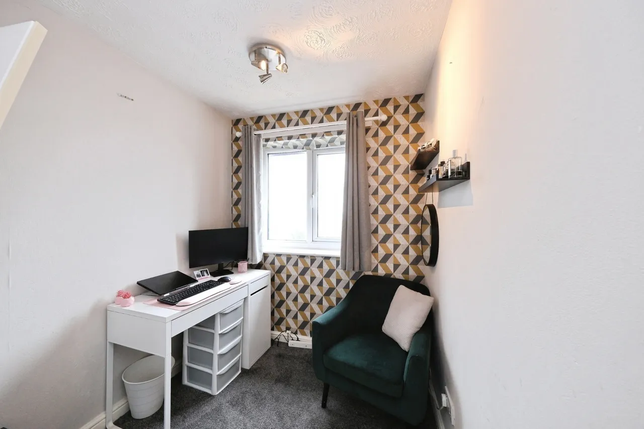 Lynmouth Drive, Ilkeston, DE7, photo 17