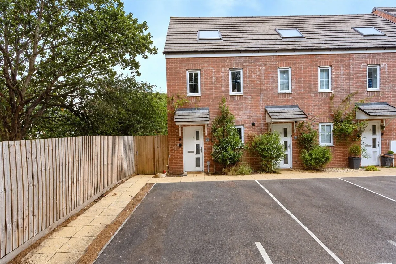 3 bed house for sale — Fauna Field, Dunstable, Bedfordshire, LU5