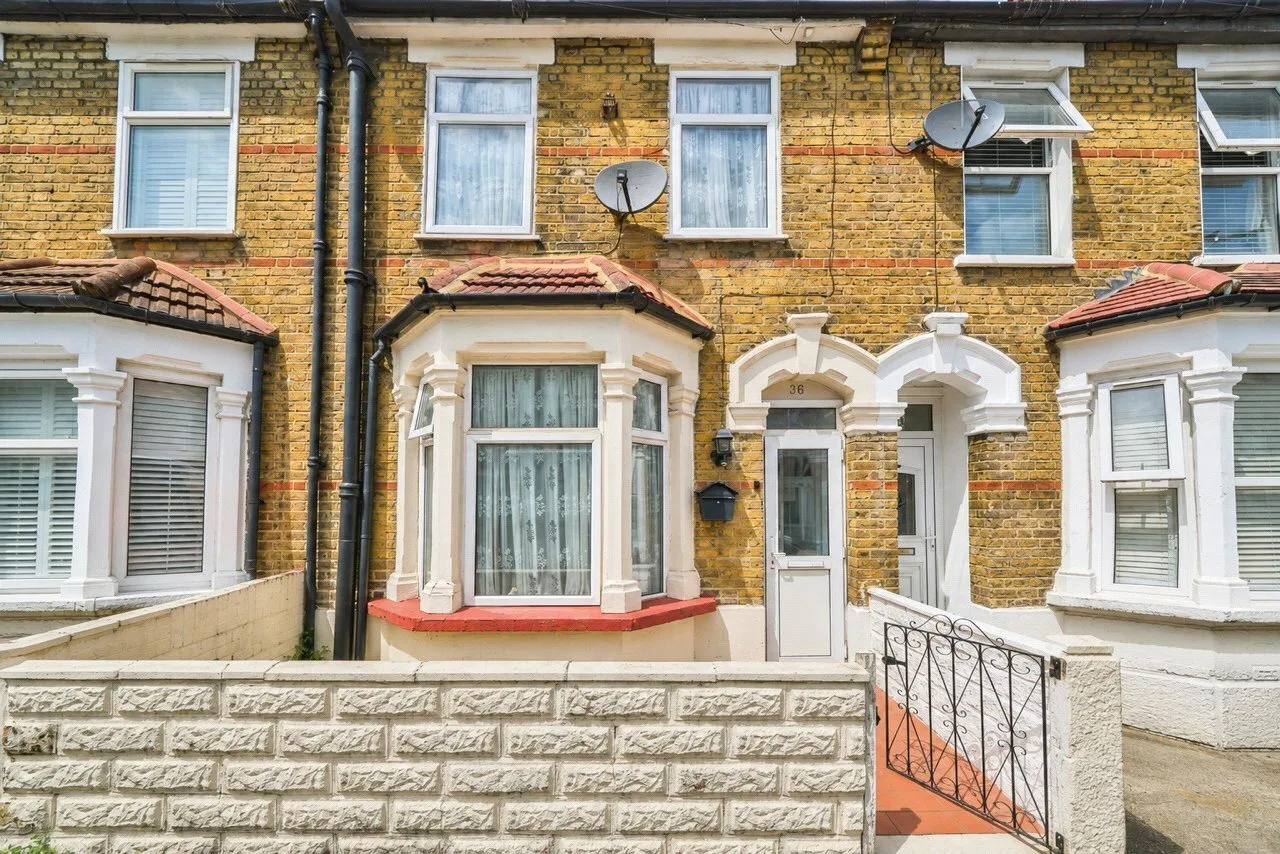 3 bed house for sale — Morley Road, London, E15
