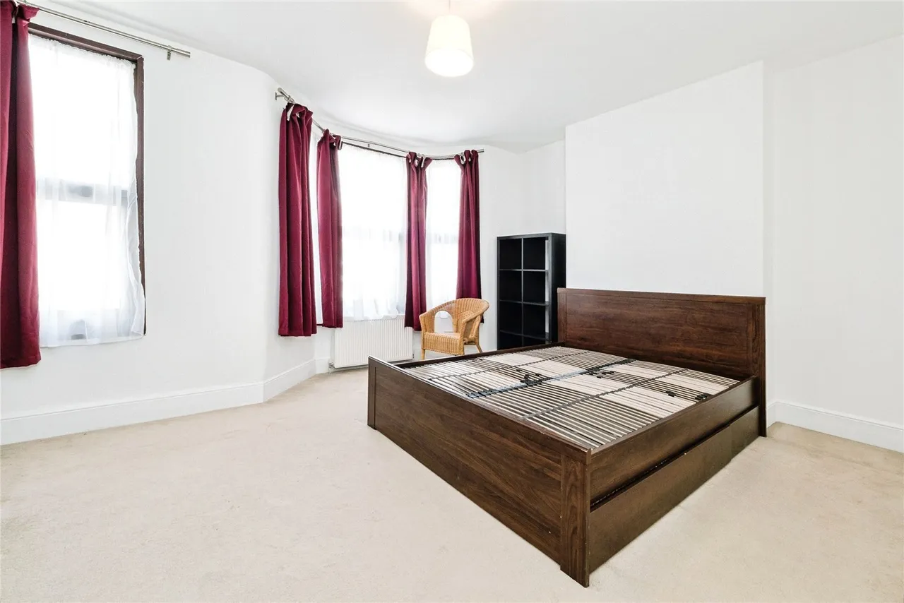 Clements Road, East Ham, London, E6, photo 5