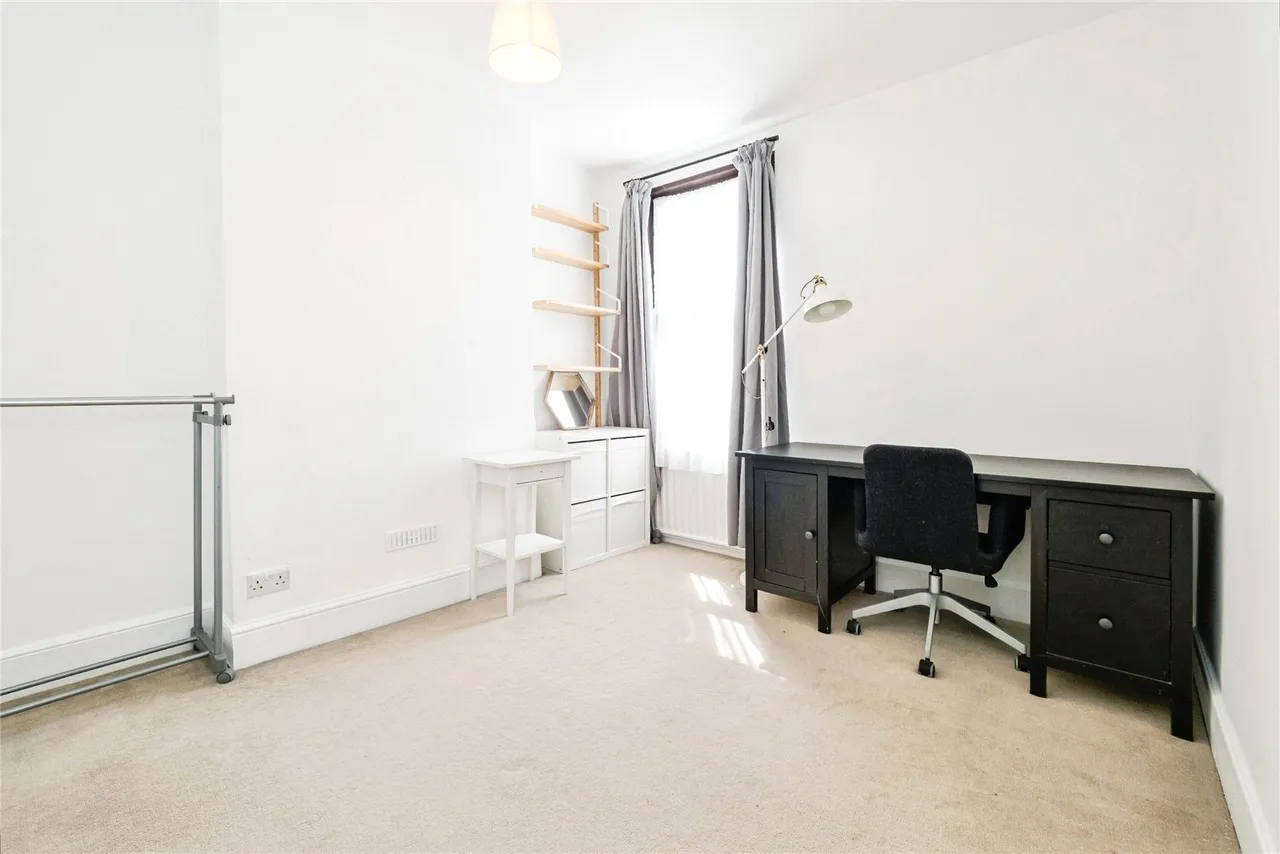 Clements Road, East Ham, London, E6, photo 9