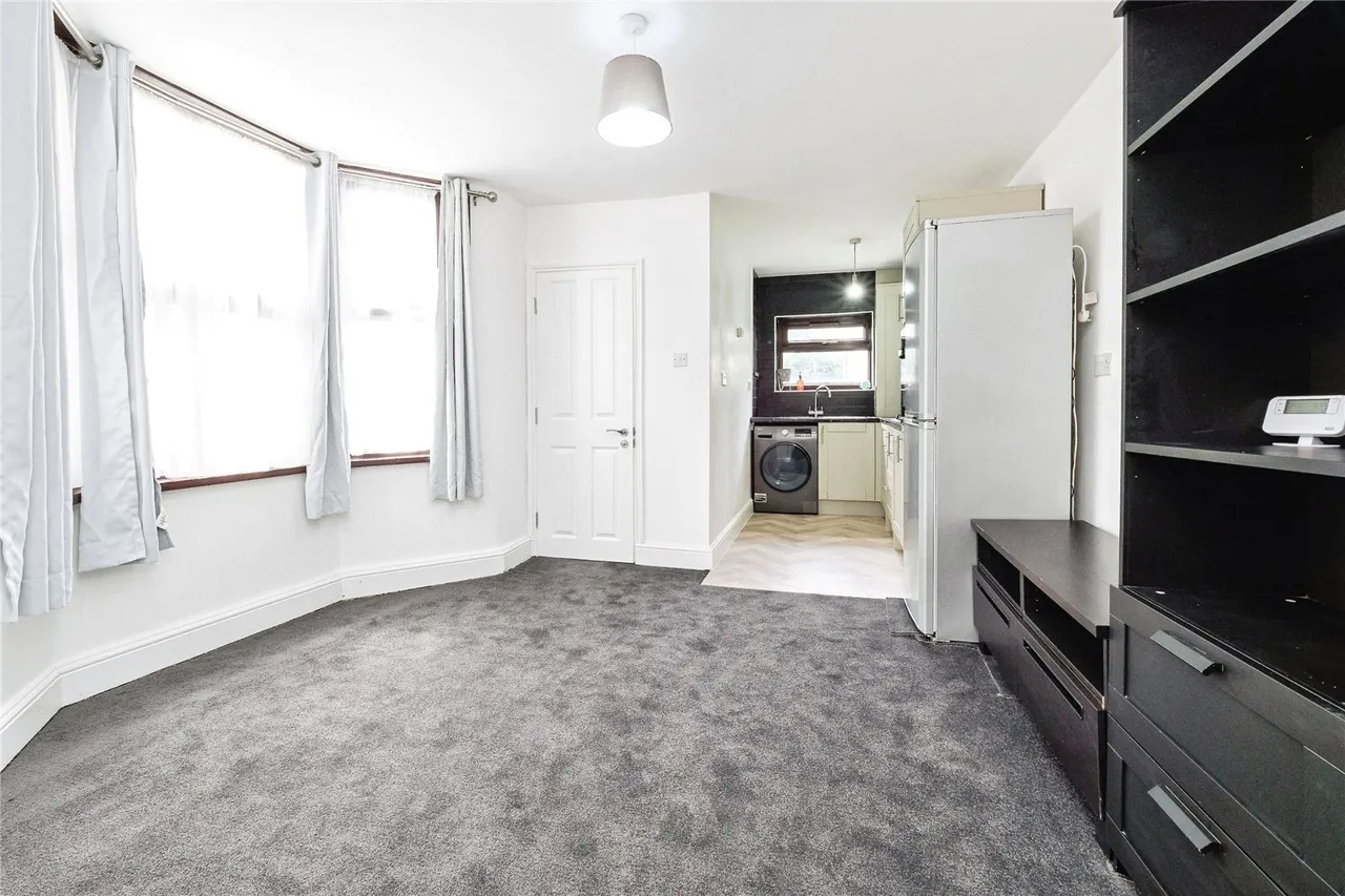 Clements Road, East Ham, London, E6, photo 3