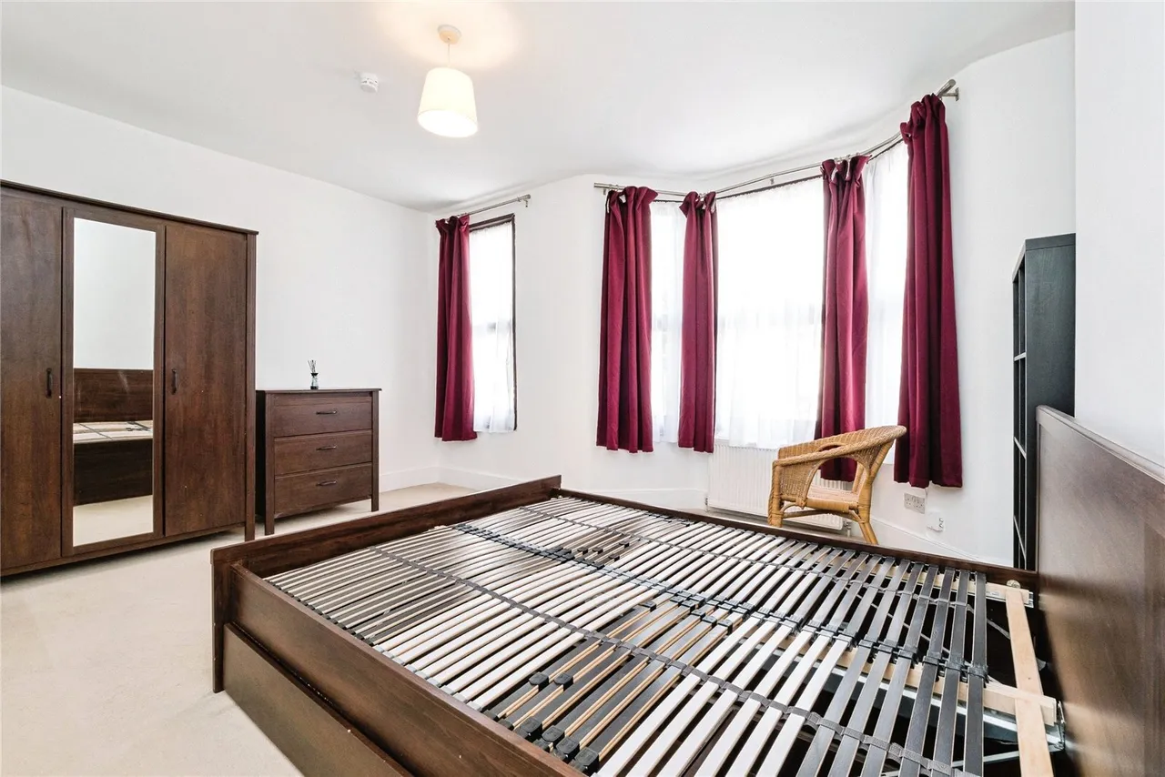 2 bed flat for sale — Clements Road, East Ham, London, E6