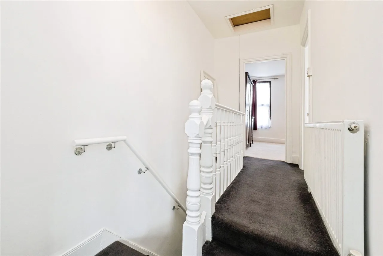 Clements Road, East Ham, London, E6, photo 13