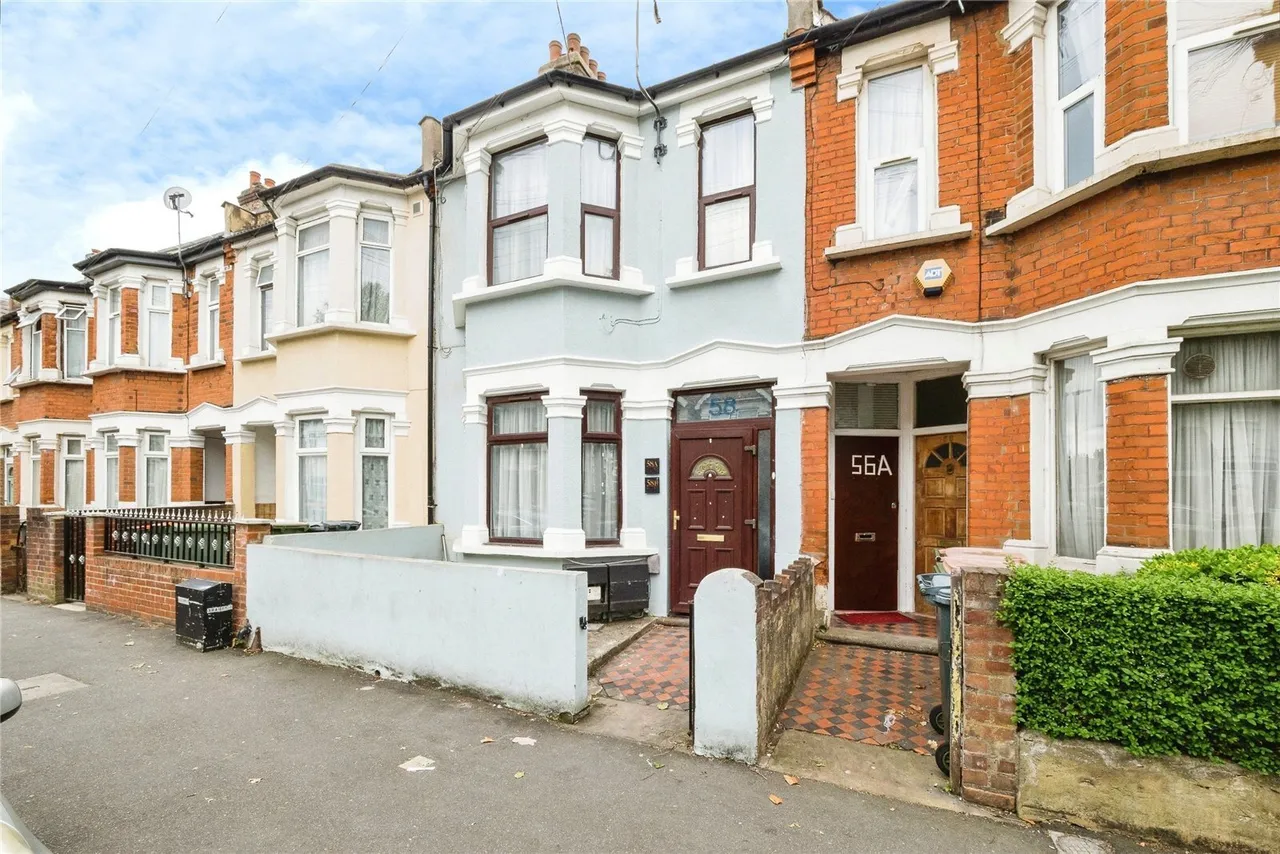 Clements Road, East Ham, London, E6, photo 14
