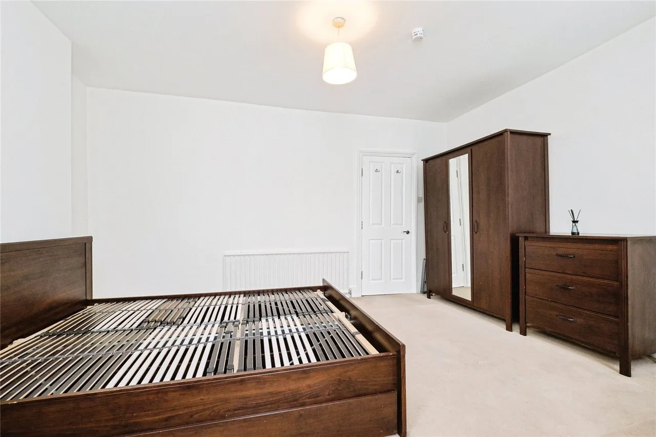 Clements Road, East Ham, London, E6, photo 8